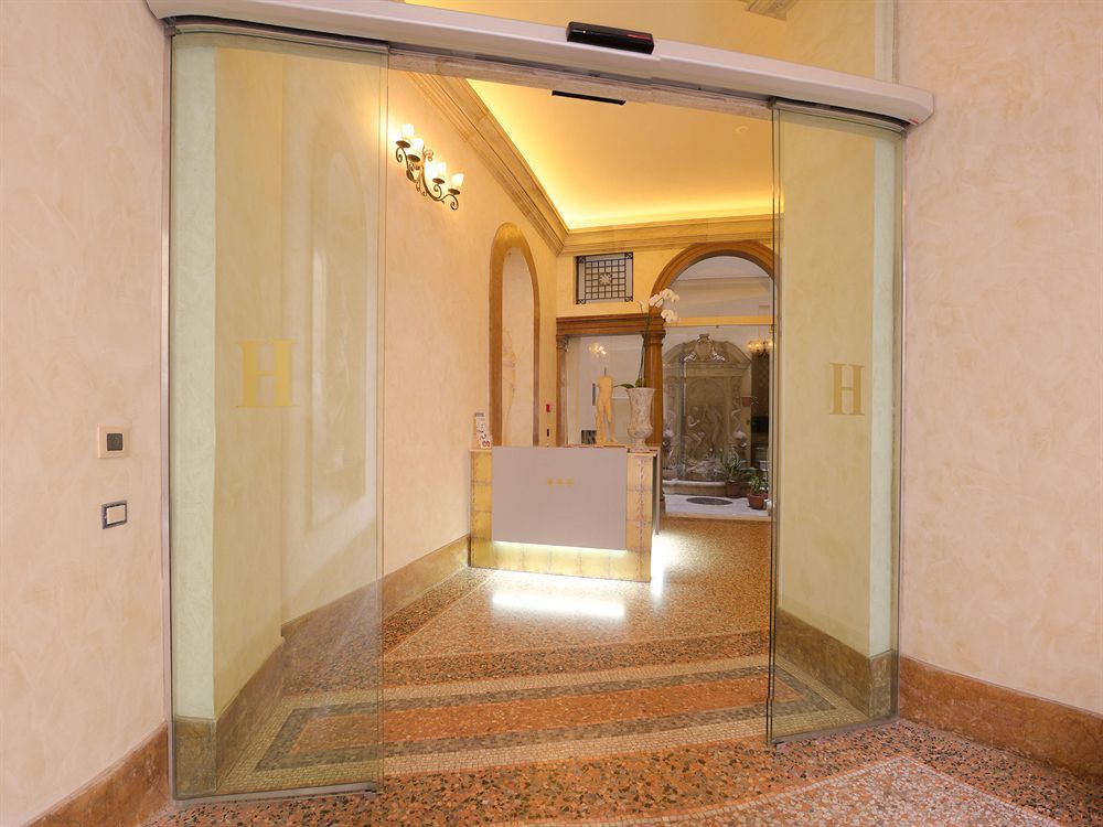 Antica Dimora Delle Cinque Lune Rome Exterior photo