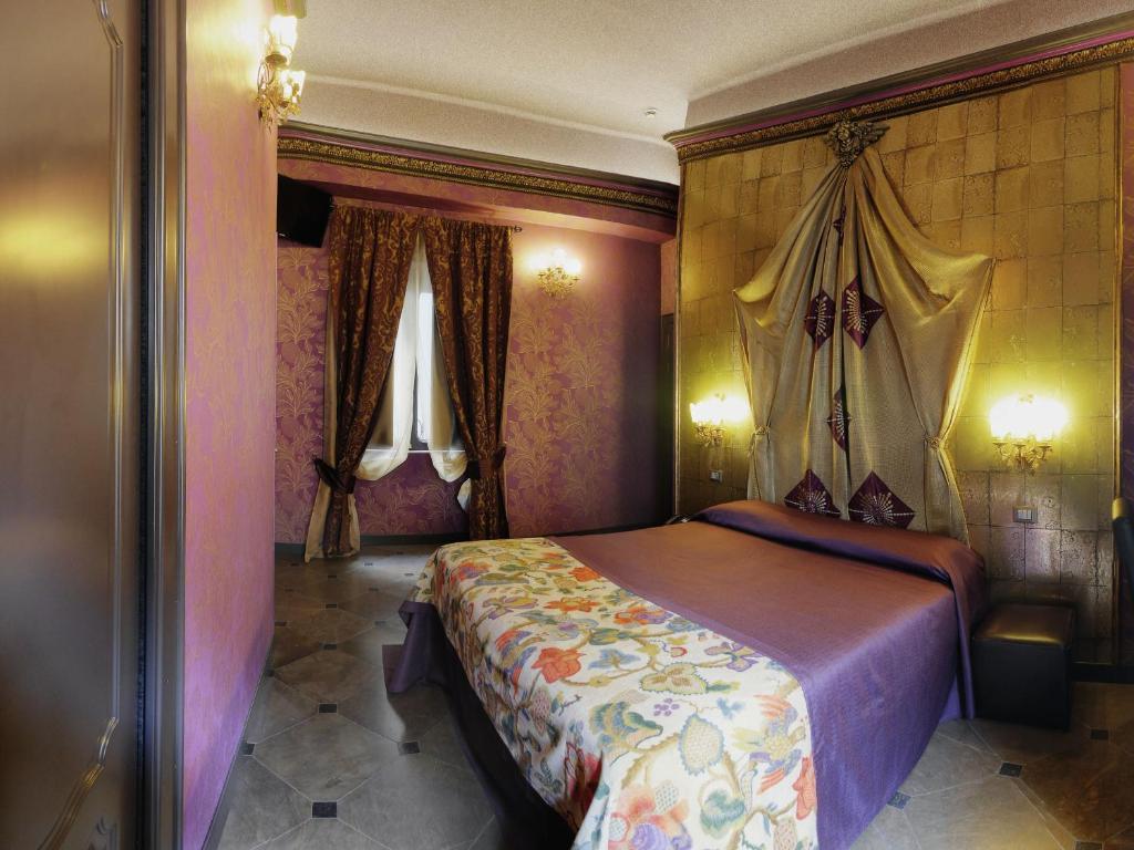 Antica Dimora Delle Cinque Lune Rome Room photo