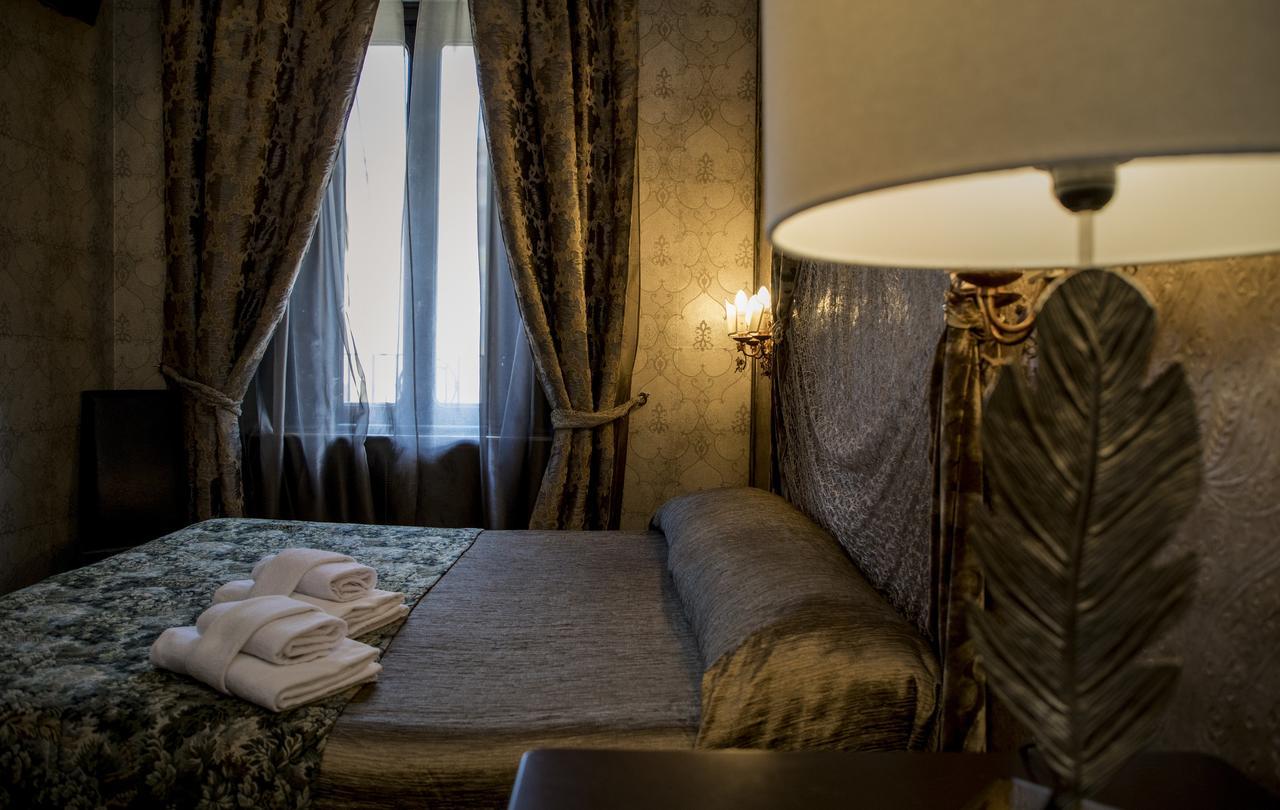 Antica Dimora Delle Cinque Lune Rome Exterior photo