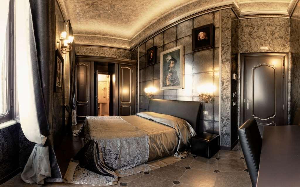 Antica Dimora Delle Cinque Lune Rome Room photo